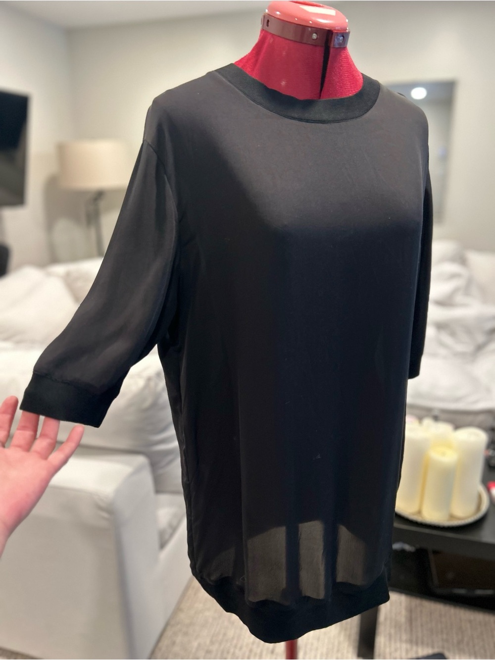 Vince Black Short-Sleeve silk Blouse - Picture 2 of 7